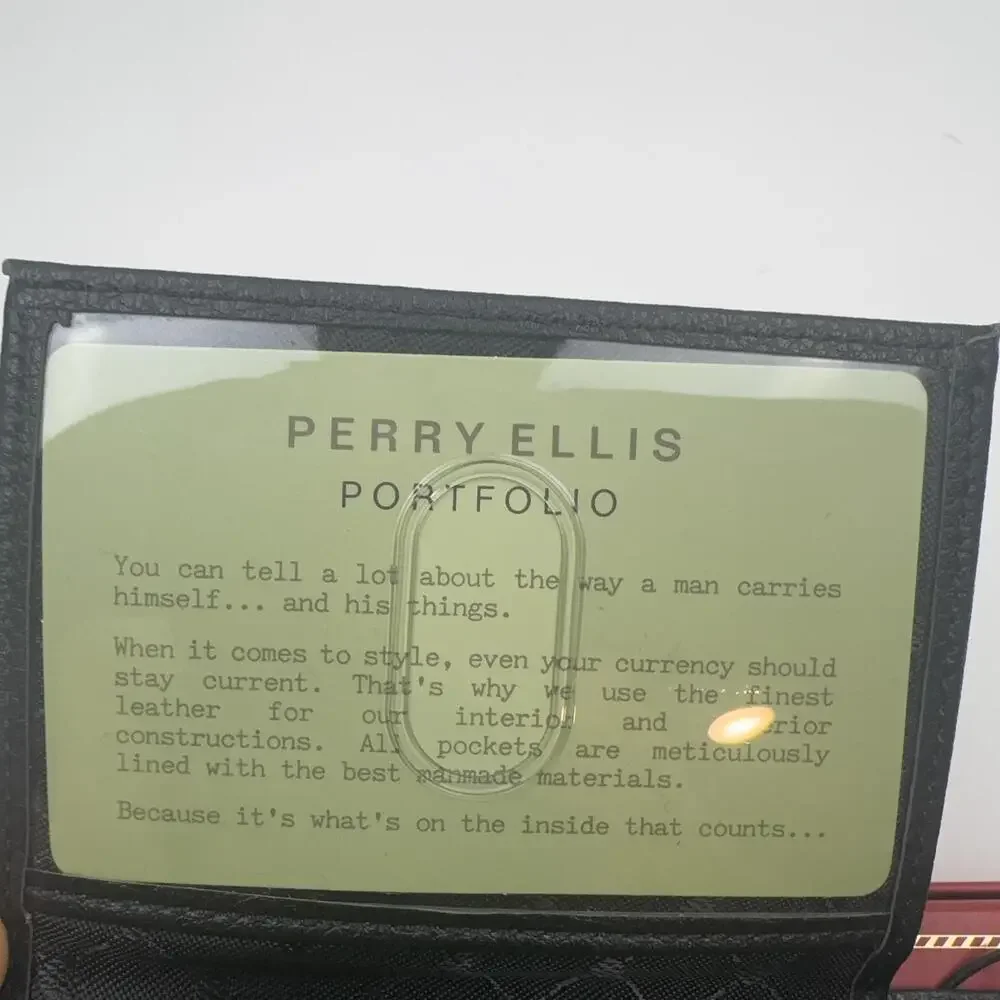 Perry Ellis Portfolio Wallet Mens Black Leather Bifold Holiday Passcase